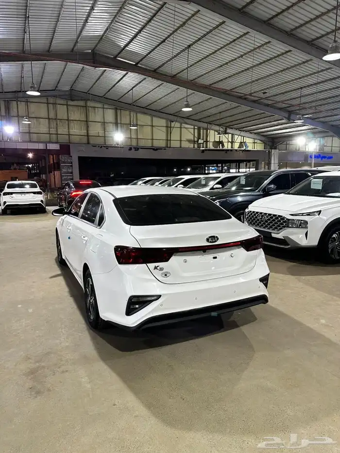 كيا K3 ابيض 2021 بنزين وارد كوريا 5