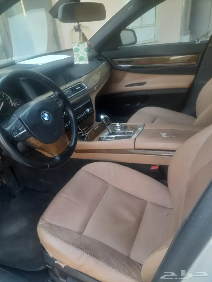 سيارة بي ام دبليو BMW موديل 2012 7
