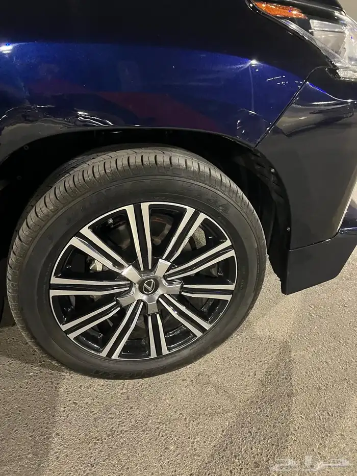 Lexus LX570 Sport 2020 9