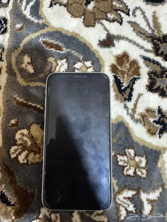 آيفون XRبطارية 74 ومساحة التخزين 128 شاشه إماميه مغيره 0