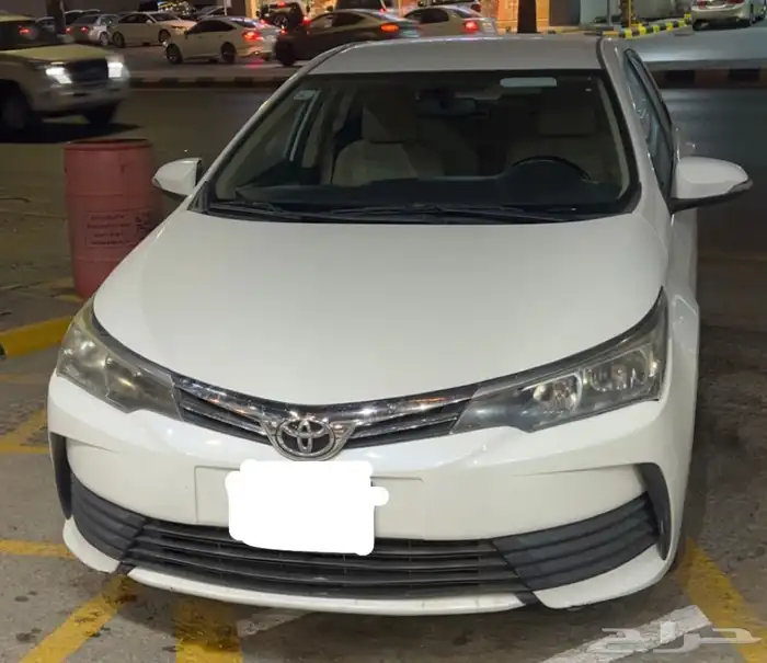 كرولا ستاندر 2019 ابيض 4