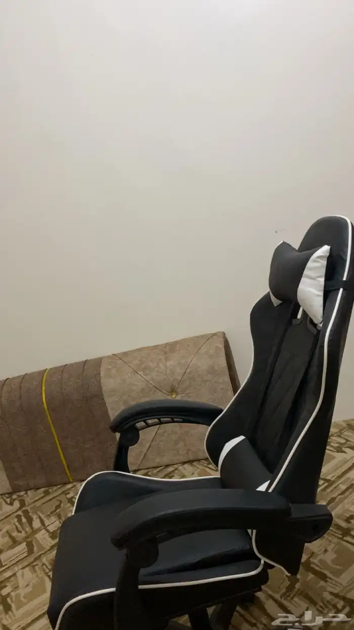 للبيع كرسي قيمنق جديد ماله شهر عندي سبب البيع ماصرت استخدمه 2
