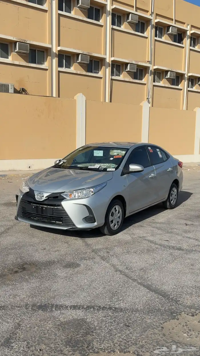 للبيع يارس موديل 22 فضي ممشى 230 ألف 3