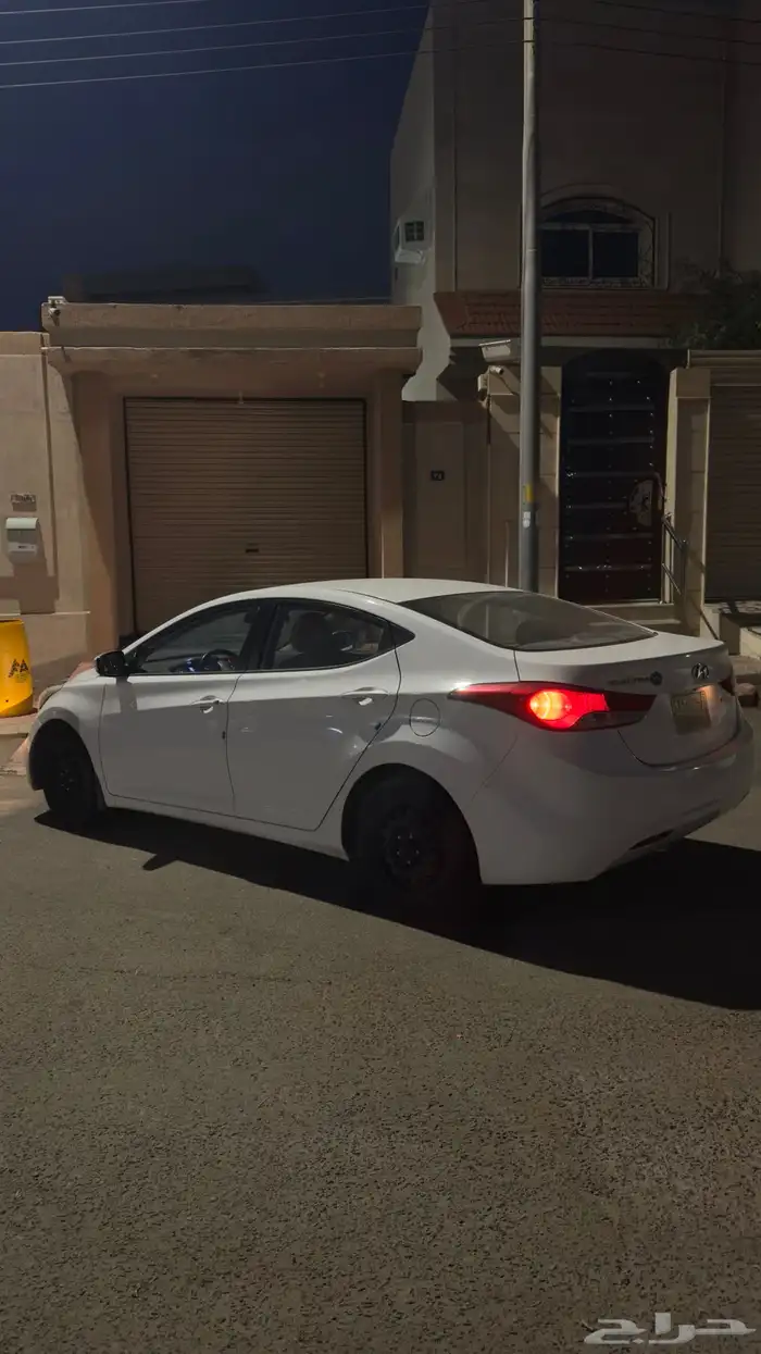 للبيع النتراء 2013 مكينه ( 2000 ) 0