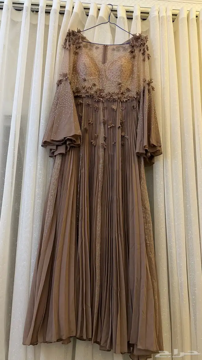 فساتين مستعمله نظيفه جدا 3