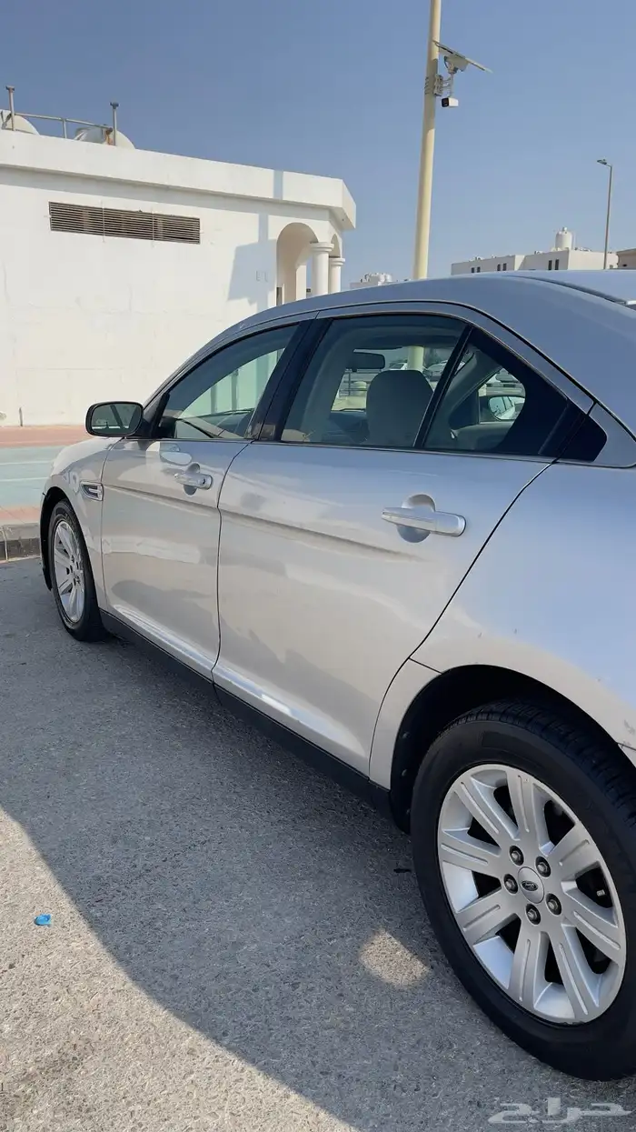 فورد تورس 2010 4