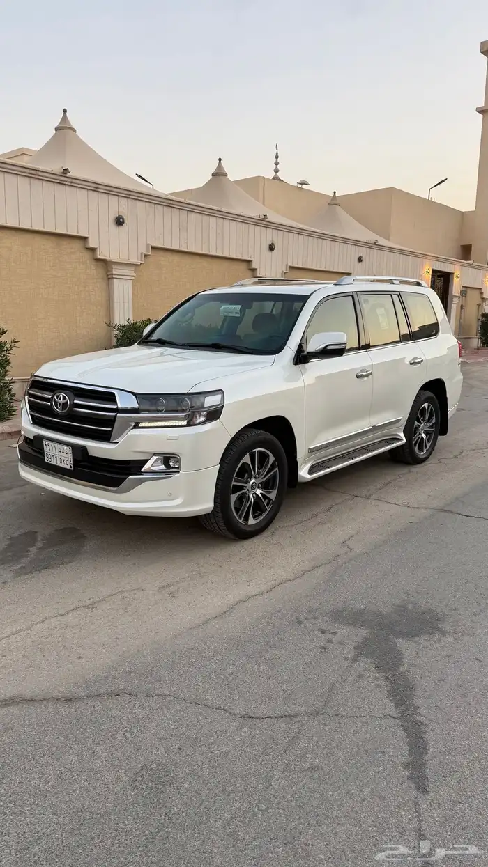 لاندكروزر 2020 تورينق ممشى قليل 20