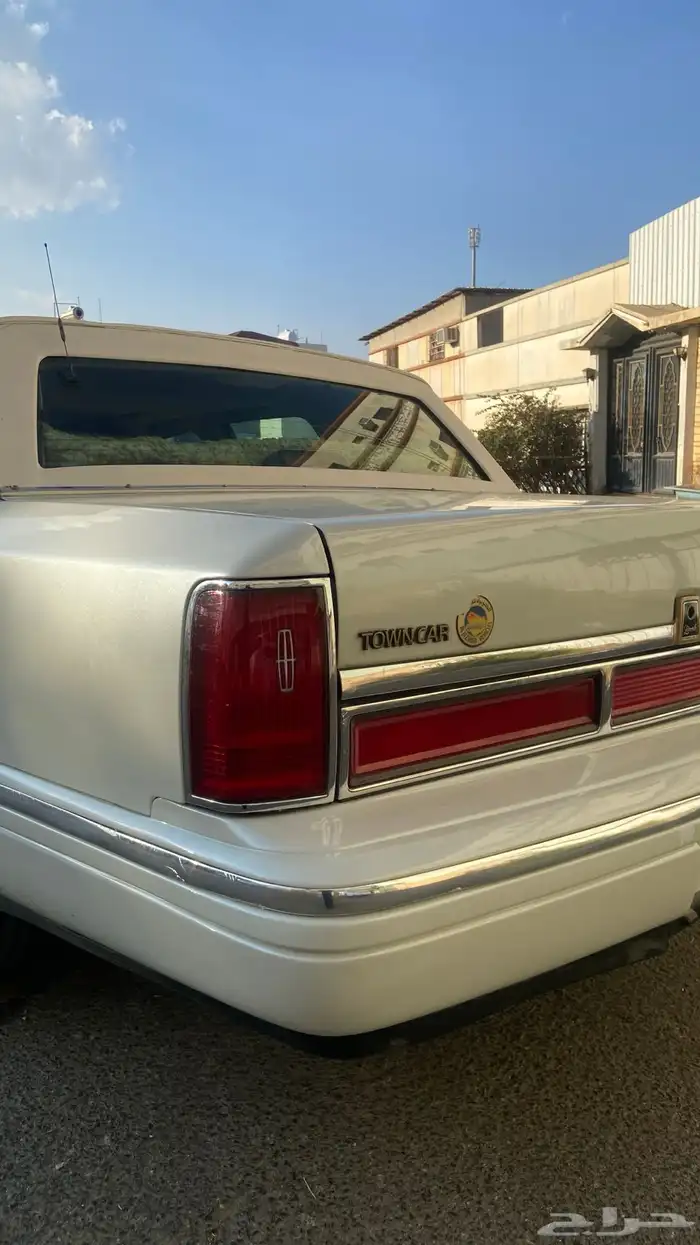 لنكولن_تاون_كار_1997 33