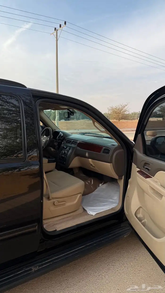 يوكن اسود مخزن 2013 10