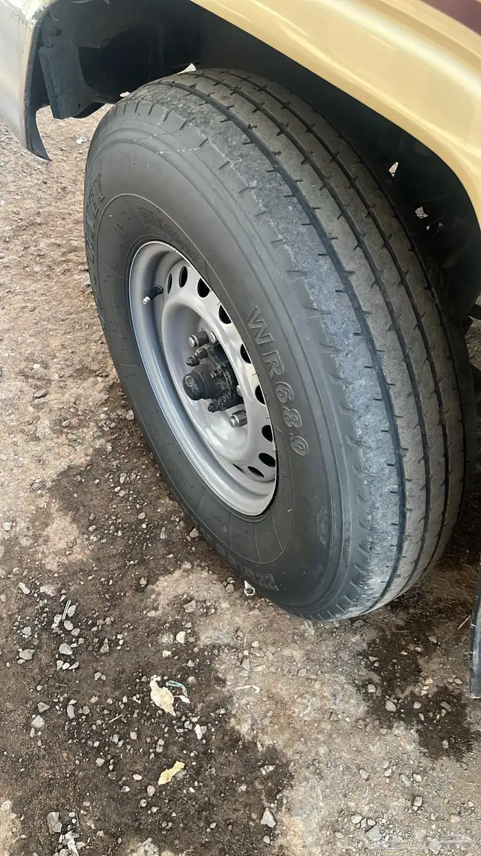 خمس كفرات شاهين مع جنوط هلل بدل في جنوط لكزس او جي تي 0