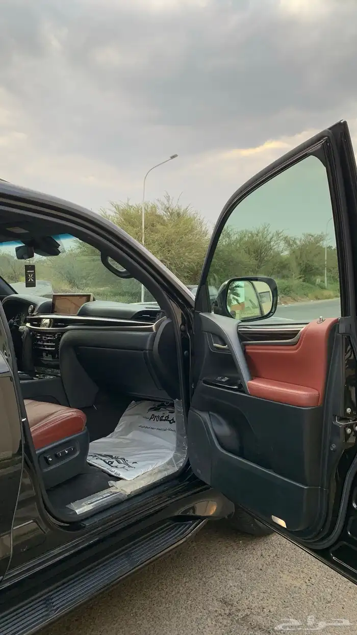 جيب لكزس 2021 8