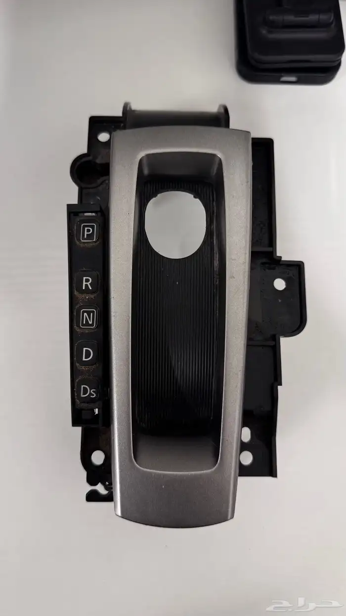 قطع غيار واكسسوارات نيسان التيما 62