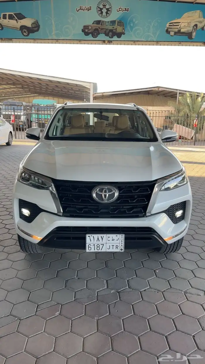 فورشنر 2023 سعودي VX1 (بنزين) ب 115.000 0