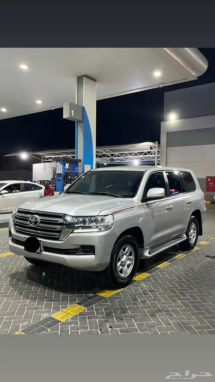للبيع لاندكروزر 2021 1