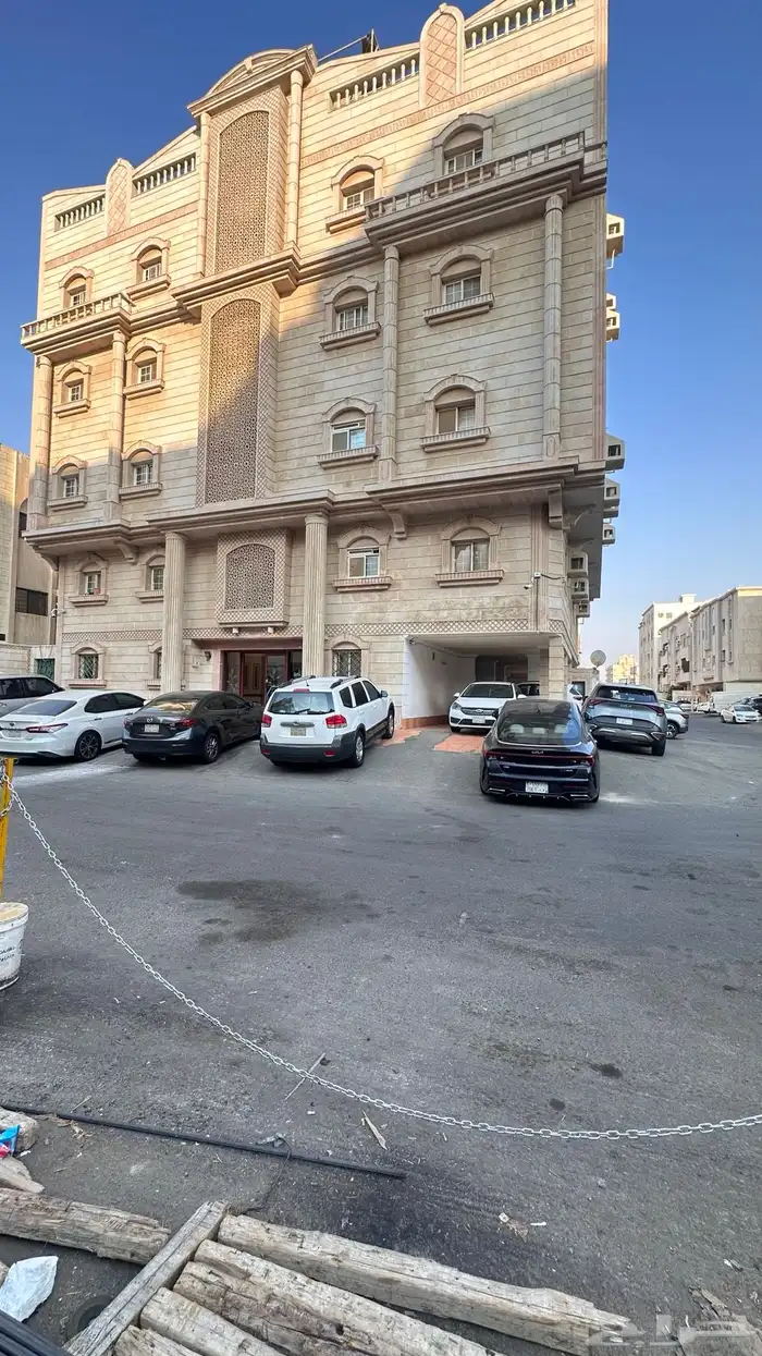 شقة للإيجار لوكس جده مروة تقاطع السبعين 3 غرف وصاله 0