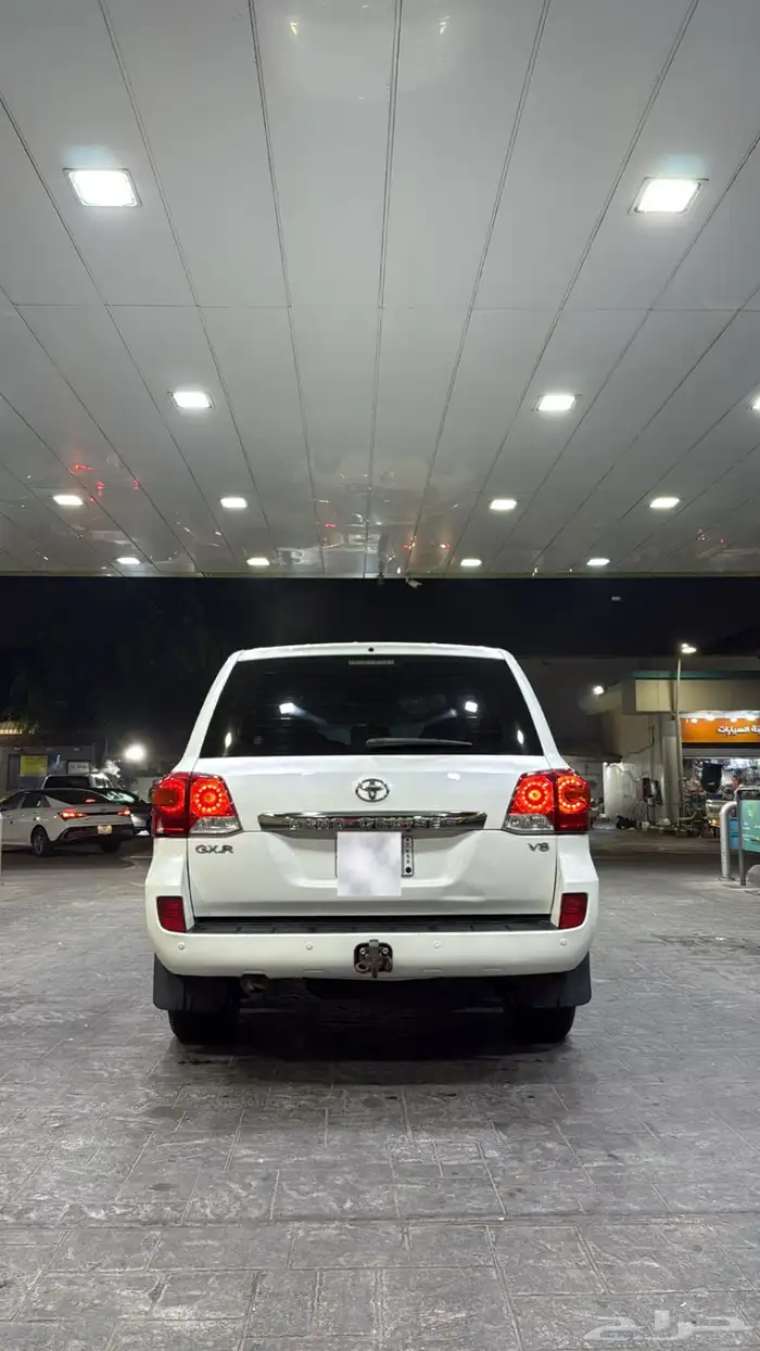 للبيع لاندكروزر 2012 V8 مالك اول من الوكالة 7