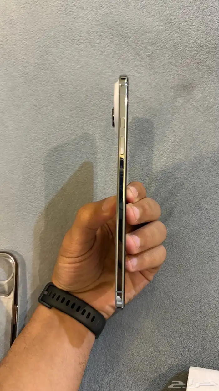 ايفون اير اخو الجديد 4