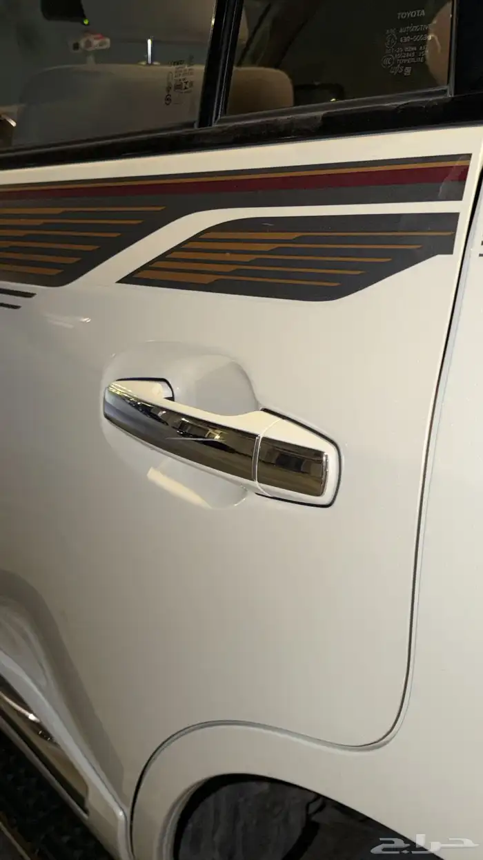 لاندكروزر 2014 V8 فل كامل بريمي 24