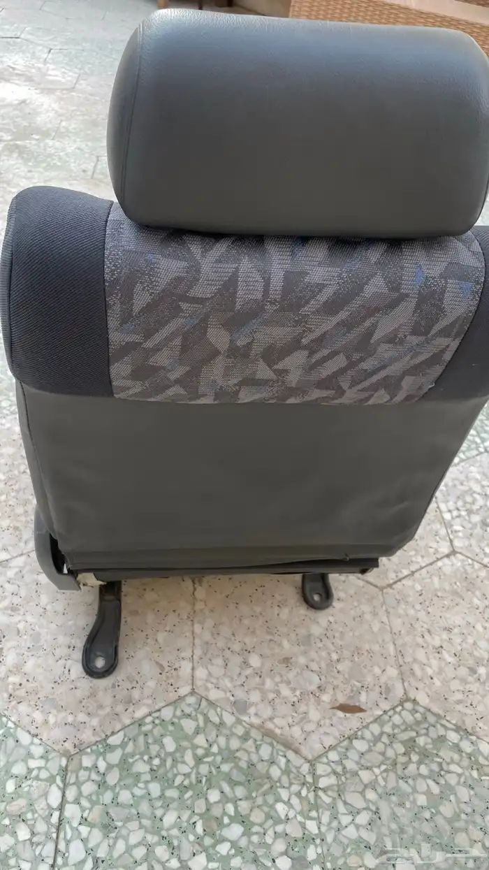 للبيع مرتبة لاندكروزر97 4