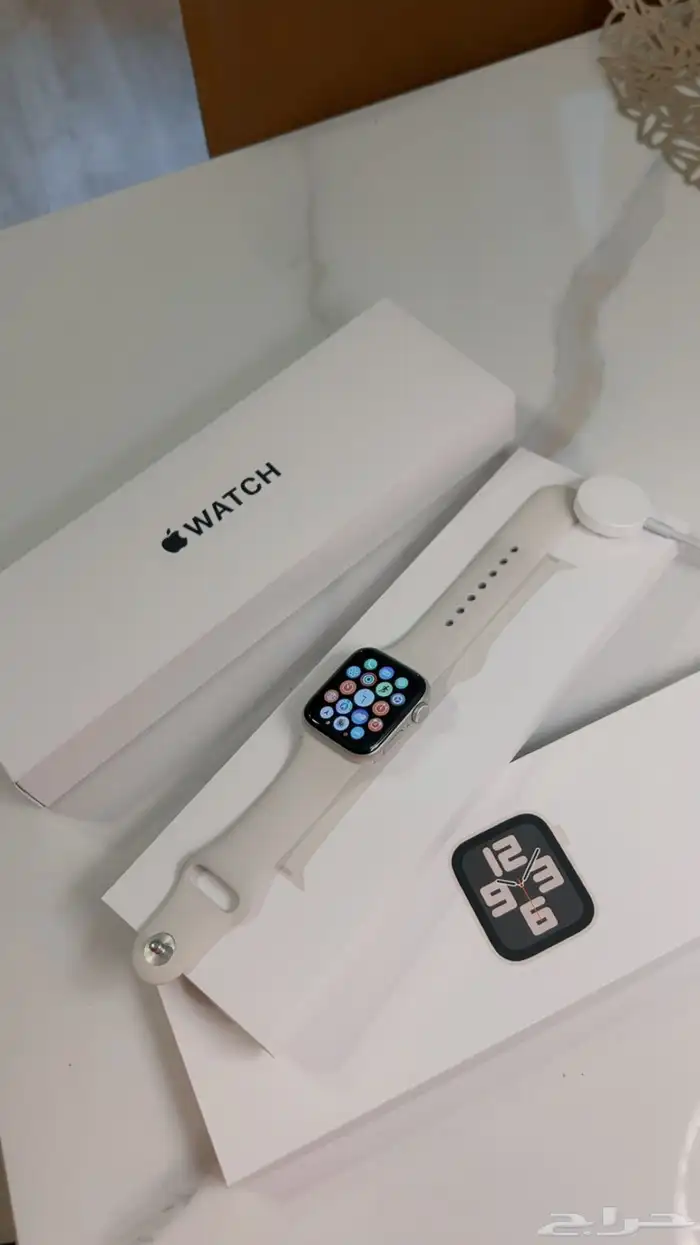 ساعه ابل مقاس 40 2