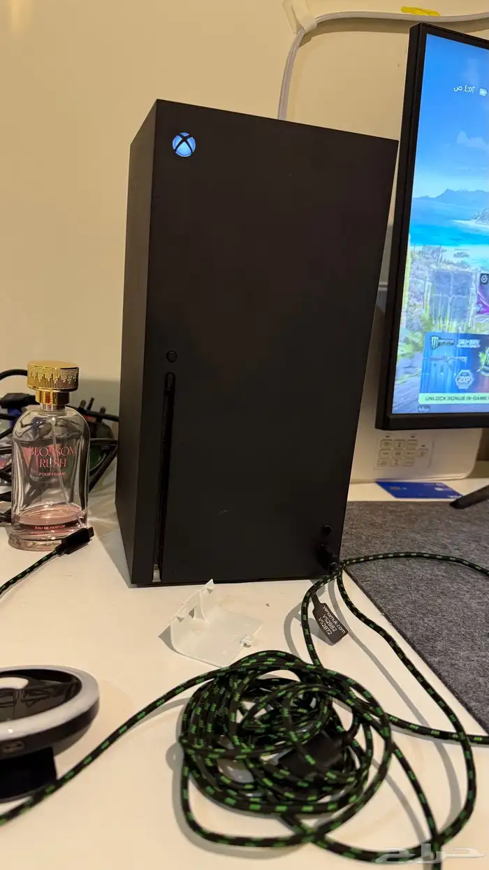 اكسبوكس سيرس اكس ون تيرا اللون اسود 1