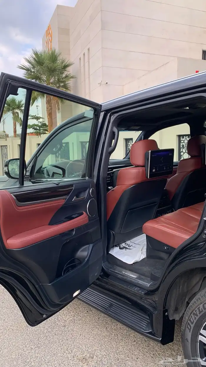 جيب لكزس 2021 12