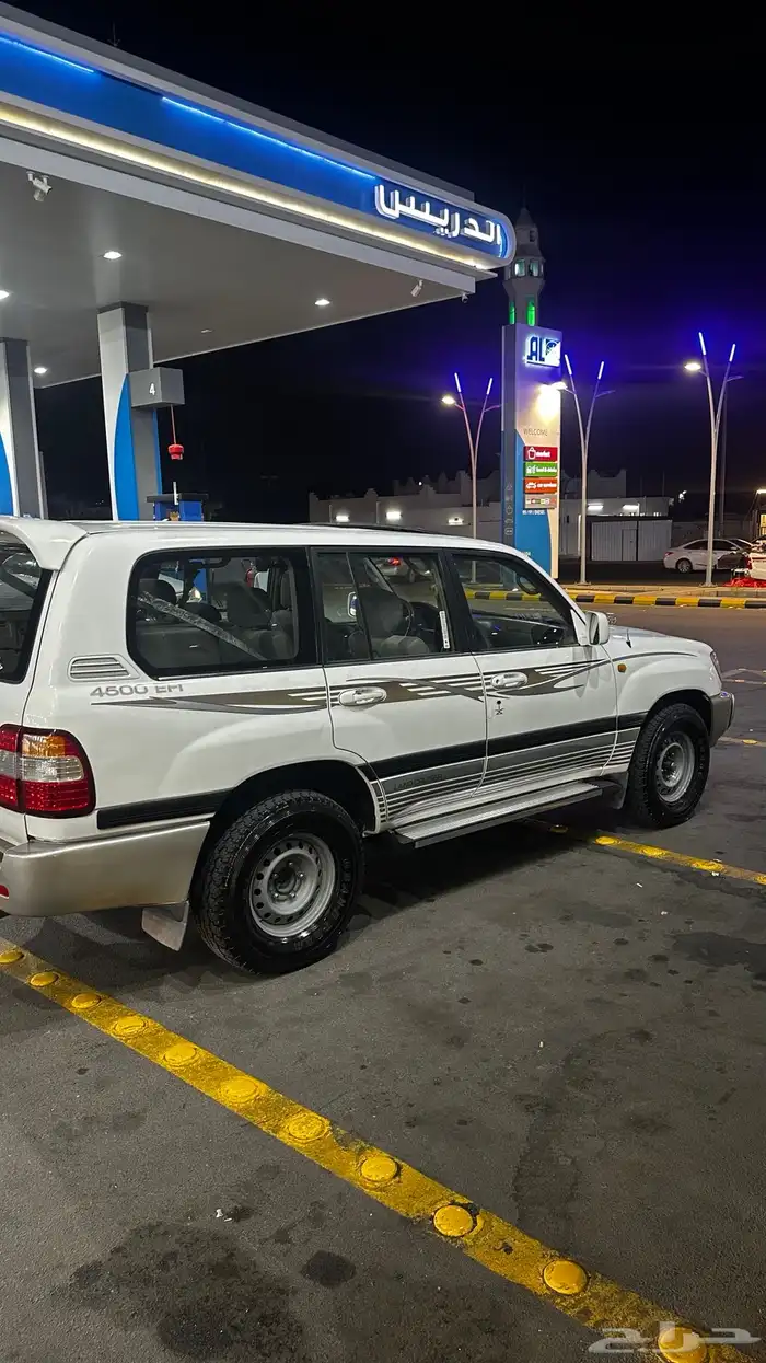 للبيع جكسار فل كامل 2002وكاله 1