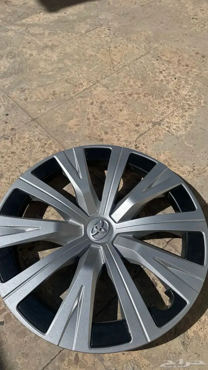 جنوط كامري بكفراتها بطيسها18-25 5