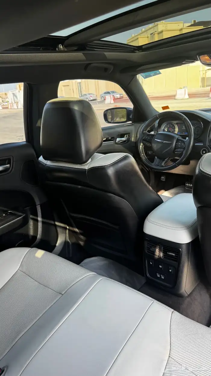 كرايسلر 2018 s v6 10