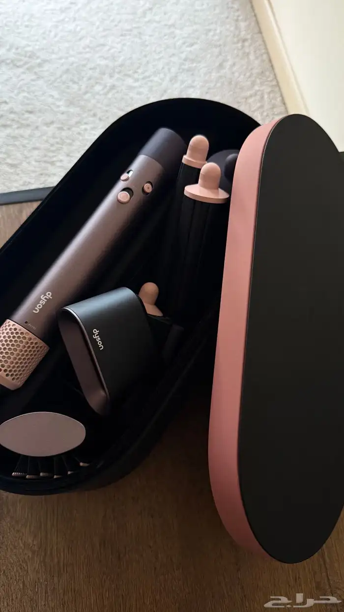 اسشوار دايسون باللون البرقوقي جده الطايف 1