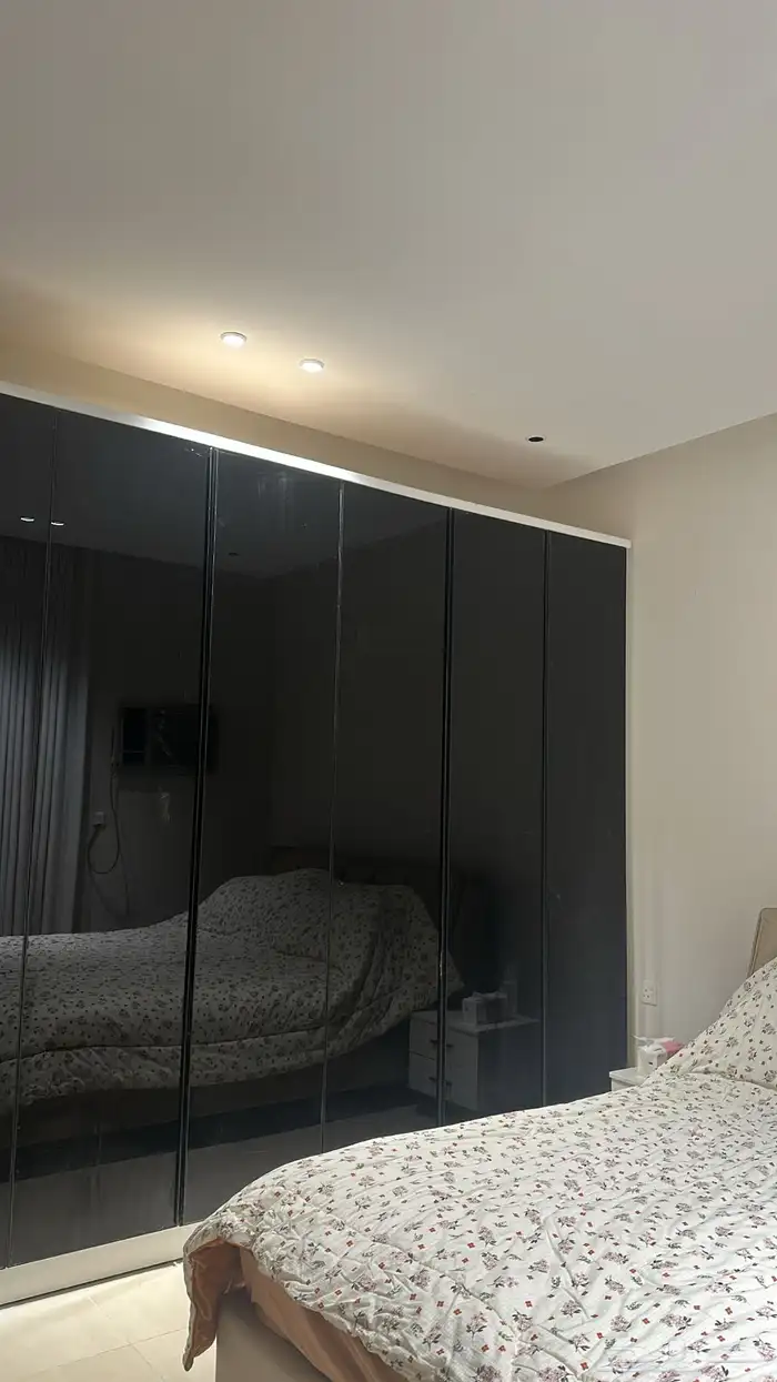 دولاب ملابس 1