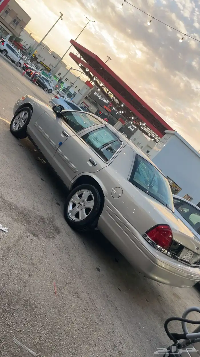 فورد كراون فكتوريا 2012 5