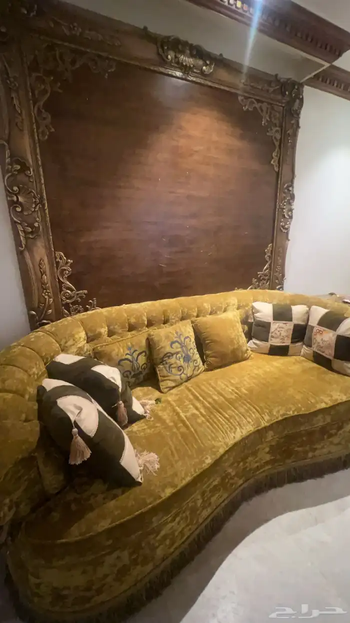 مجلس راقي مع طاولته وصوفه 1500 5