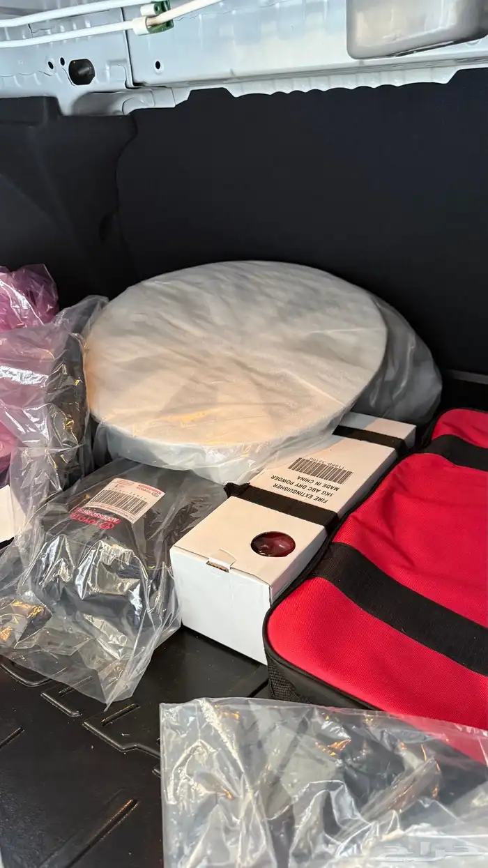 للبيع كورولا 2025 - مكينه 2.0 - عداد 199 كيلو فقط 27