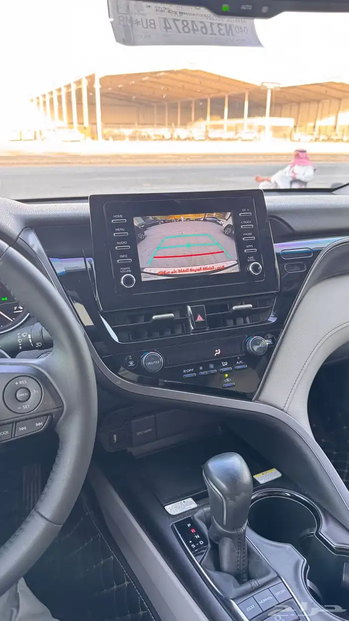 للبيع تويوتا كامري 2022 فل كامل ممشى قليل جدا 12