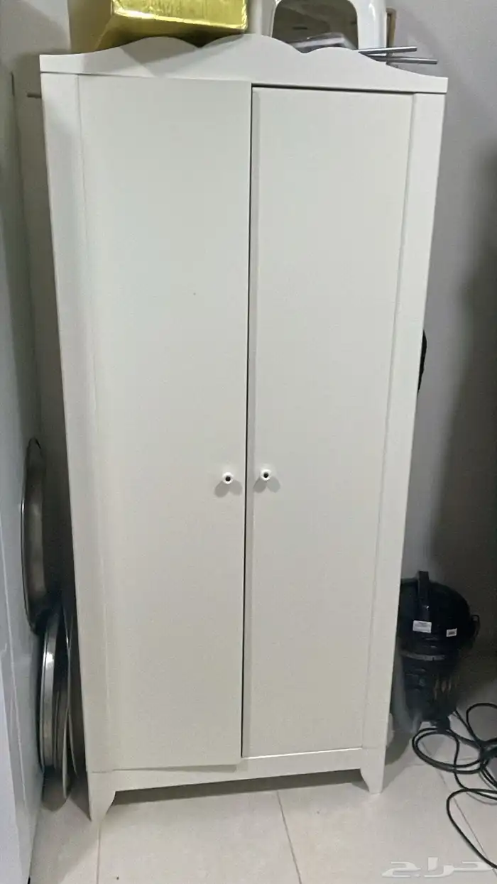 سرير أطفال ودولاب أطفال 0