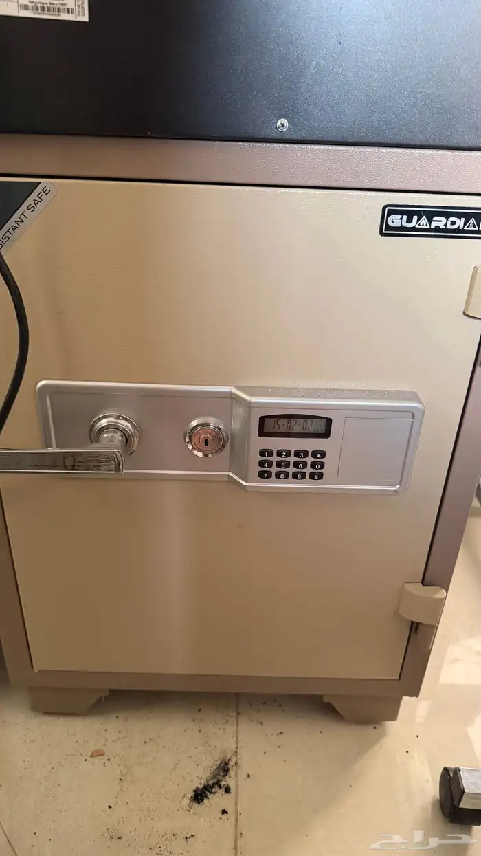 خزنه و جهاز كمبيوتر وشاشات وطابعات 0