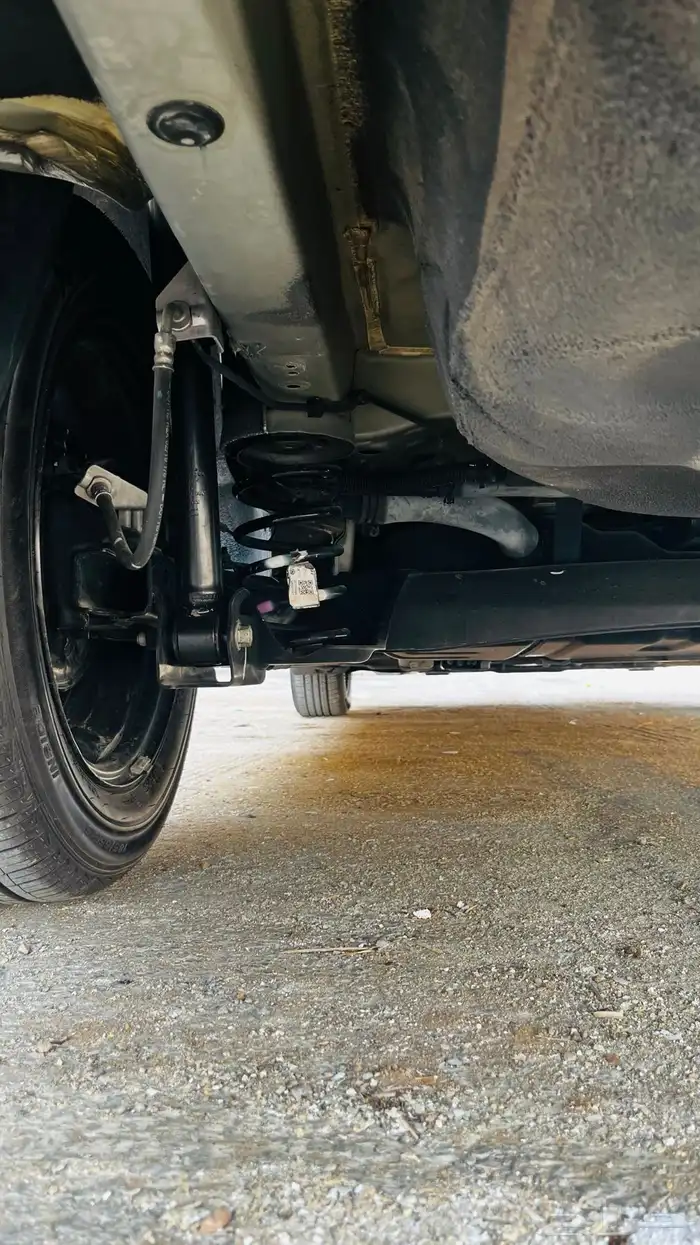 للبيع اكسنت 2020 فضي 23