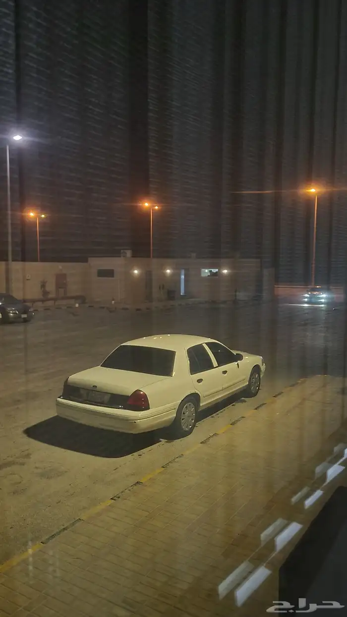 فورد فكتوريا بوليسي 16