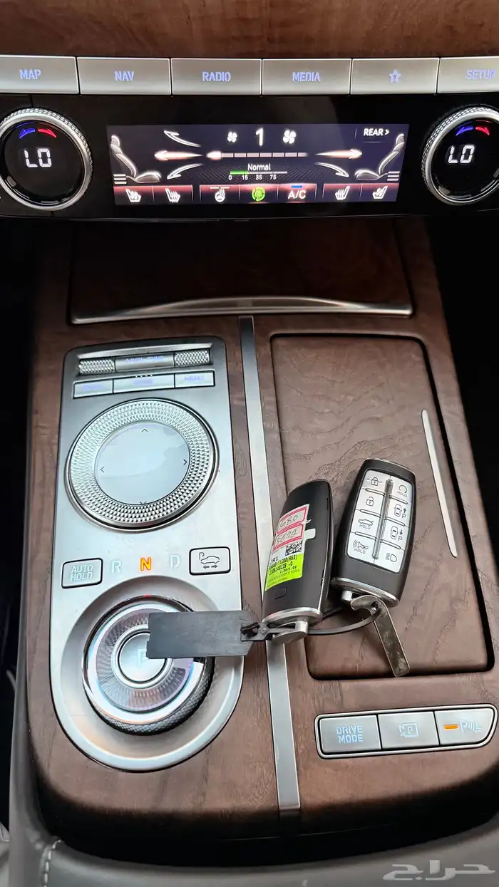 جنسس G80 ( بنزين 6V ) مواصفات خاصه بحالة الوكالة 26