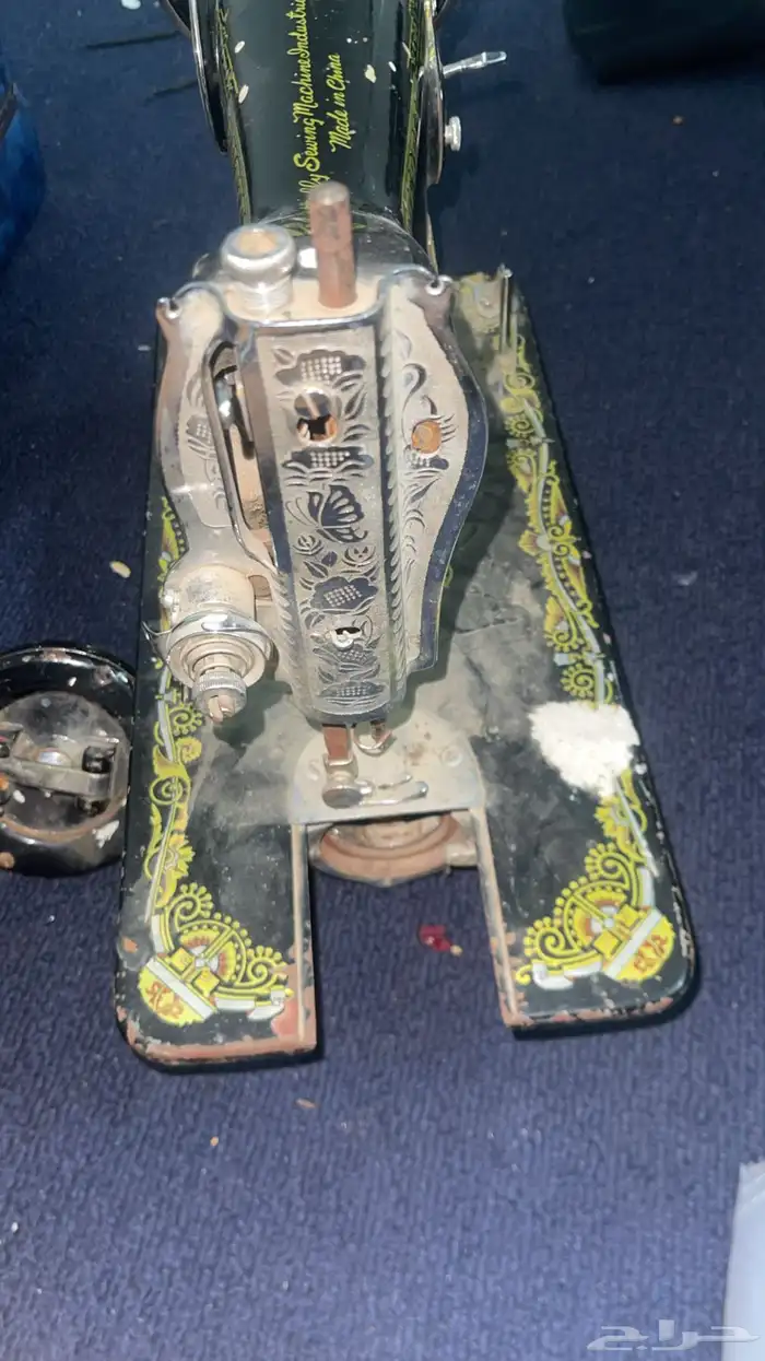 مكينه خياطه تراثيه للبيع 1