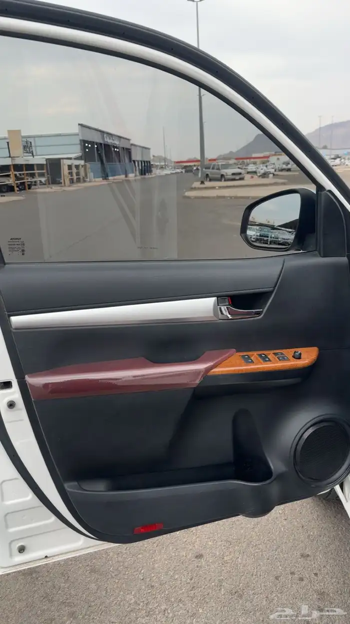 تويوتا هايلوكس 2016 فل كامل بنزين منوة المستخدم 9