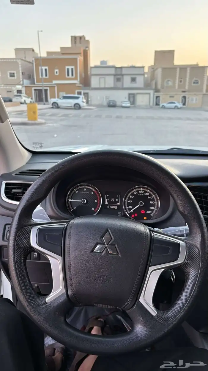 موستبيشي L200 7