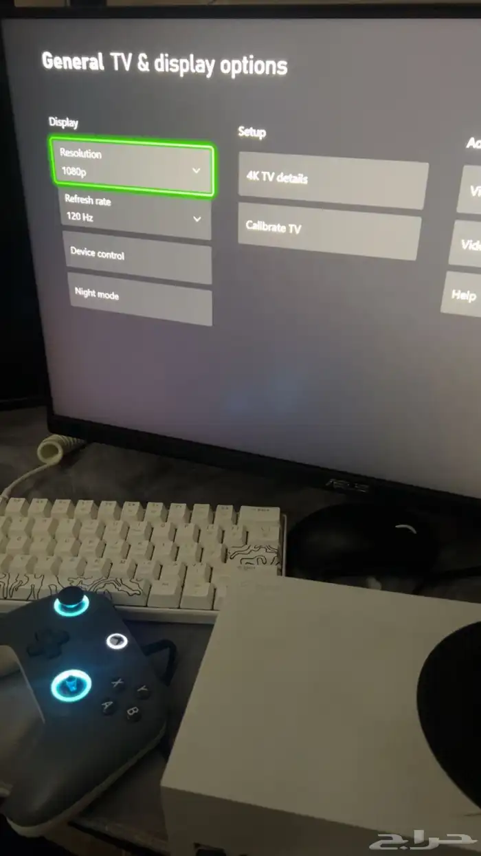 فرصة Xbox Series S على حالته بدون يد بسعر 480 5