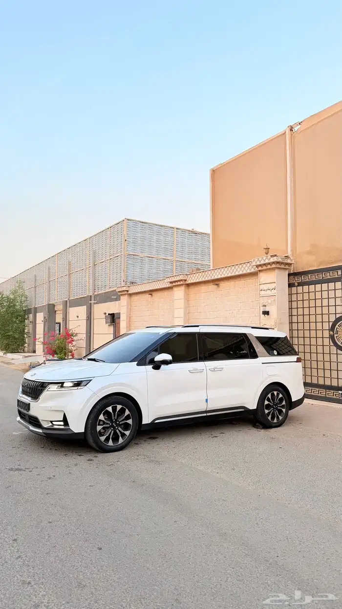 كارنيفال 2021 ( ديزل ) مواصفات خاصه بانوراما 4