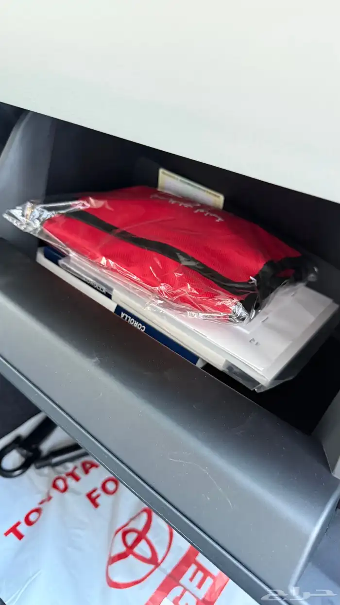 للبيع كورولا 2025 - مكينه 2.0 - عداد 199 كيلو فقط 26