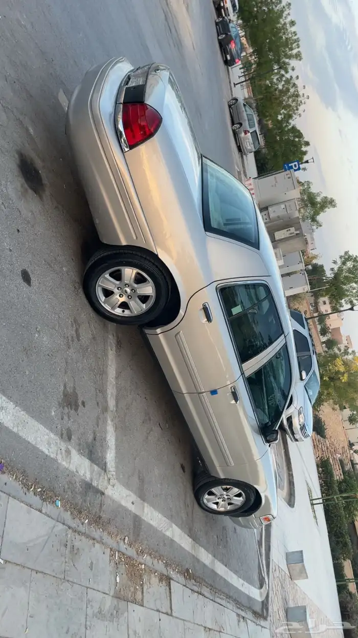 فورد كراون فكتوريا 2012 4