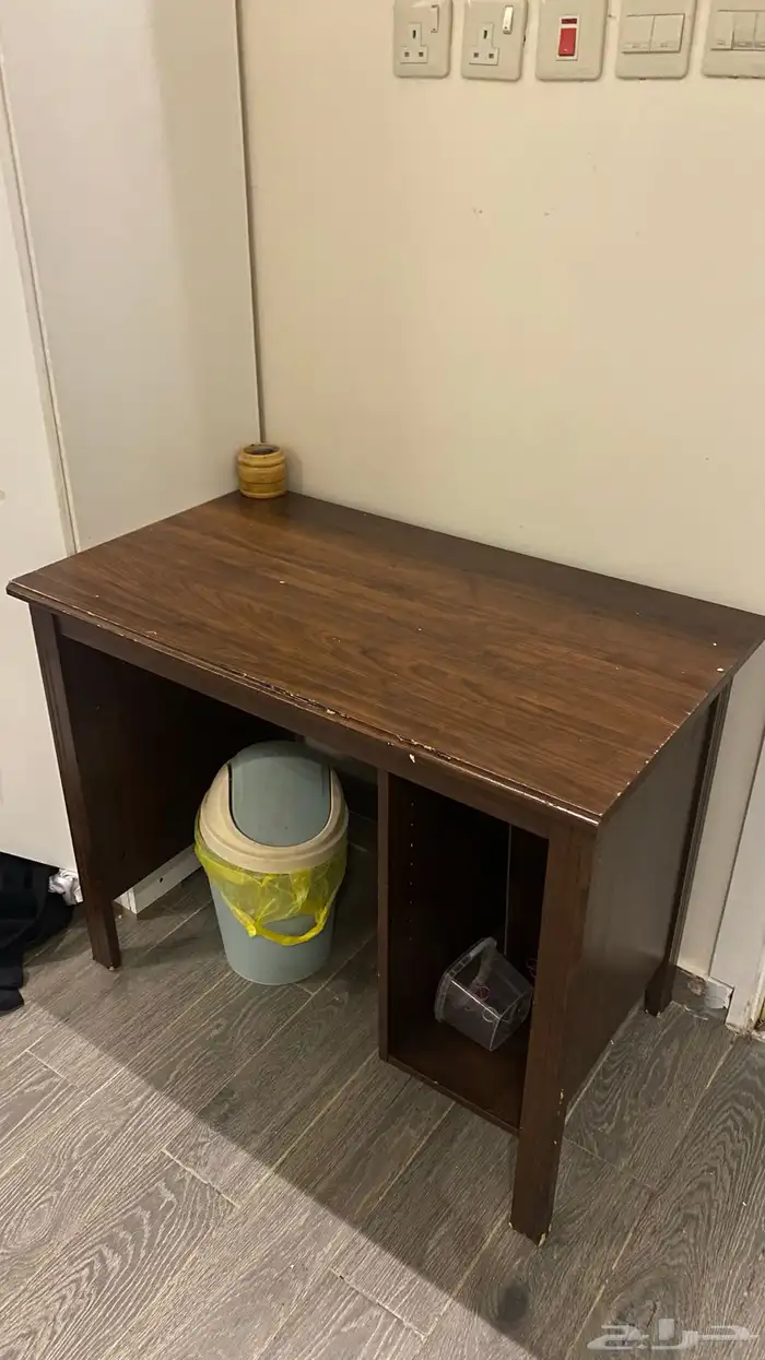 طاولة مكتبية 0