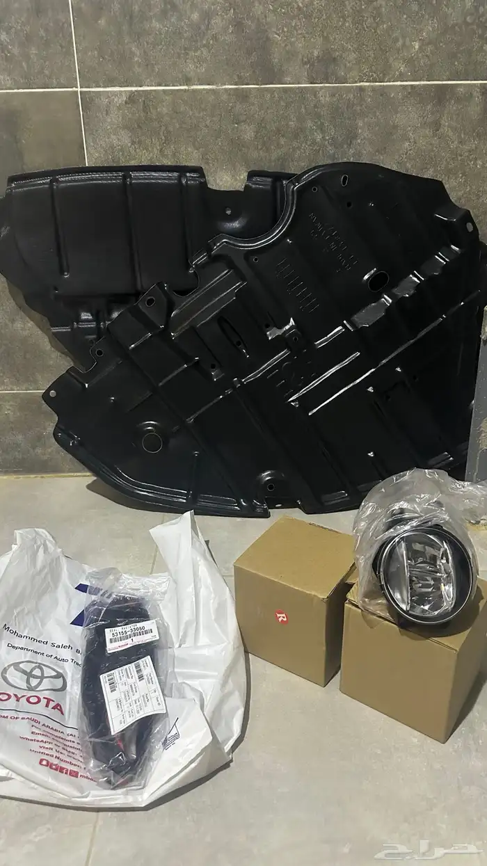 بطاين لكزس es وكشافات تركب على اغلب سيارات لكزس 1