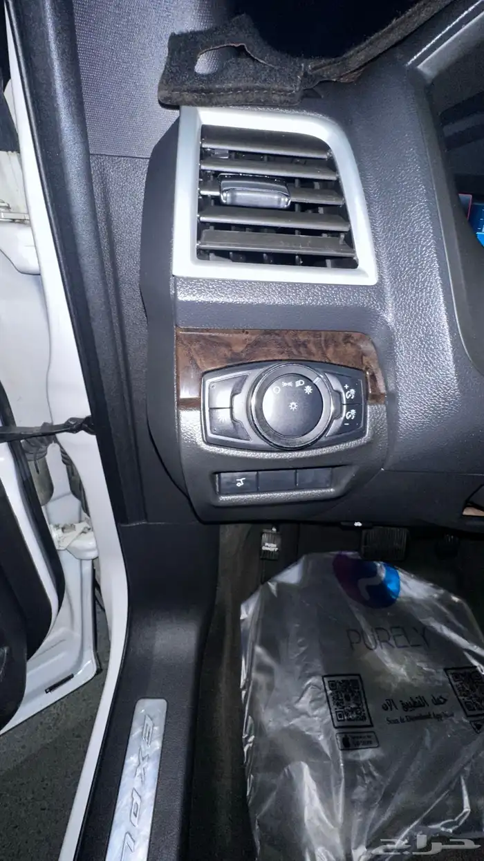 فورد اكسبلورر 2015 لمتد فل كامل ابيض 12